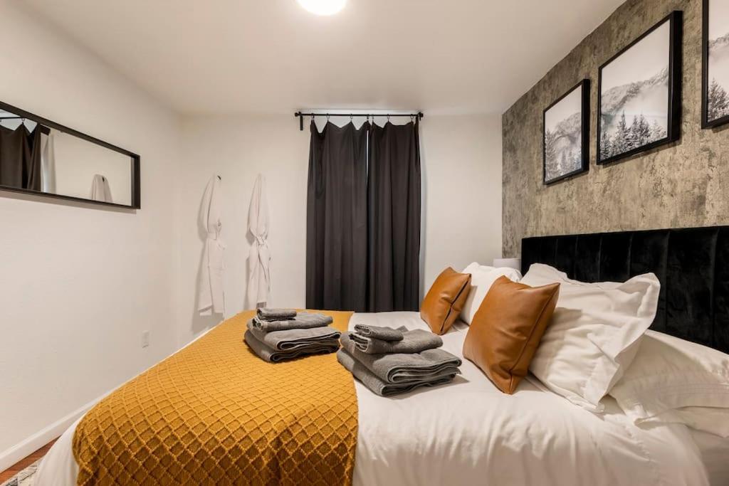 Adorable 2-Bedroom Modern Basement 덴버 외부 사진